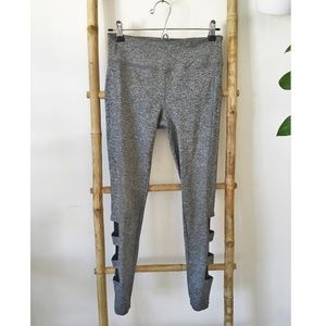 Cut-out athletic leggings